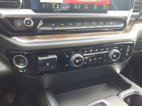 Used 2023 Chevrolet Silverado 1500 LT Trail Boss w/ LT Trail Boss Premium Package image 12