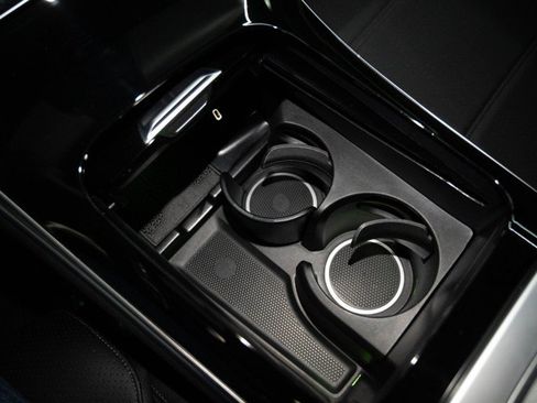 Certified 2026 Mercedes-Benz GLC 300 4MATIC image 31