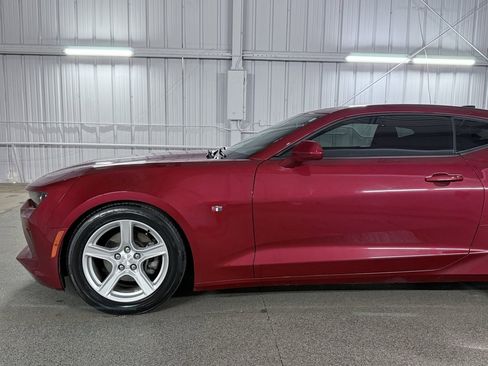 Used 2018 Chevrolet Camaro LT image 15