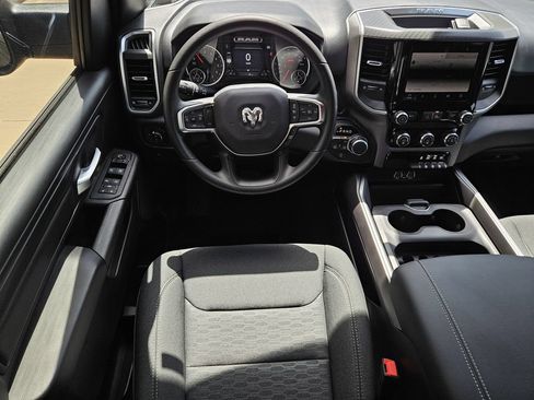 New 2026 RAM 1500 Express AWD/4WD image 9