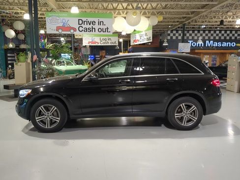 Used 2021 Mercedes-Benz GLC 300 4MATIC image 11