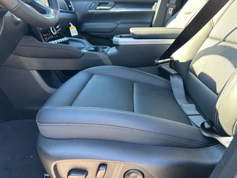 New 2026 GMC Terrain Elevation w/ Elevation Premium Package image 10