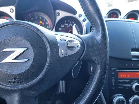 Used 2010 Nissan 370Z Touring image 13