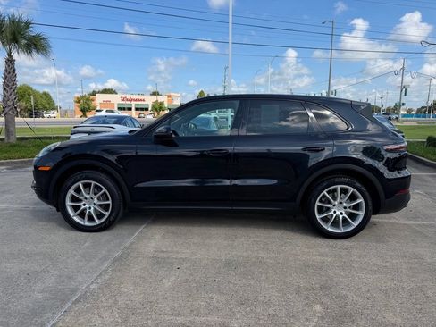 Used 2019 Porsche Cayenne AWD/4WD image 2