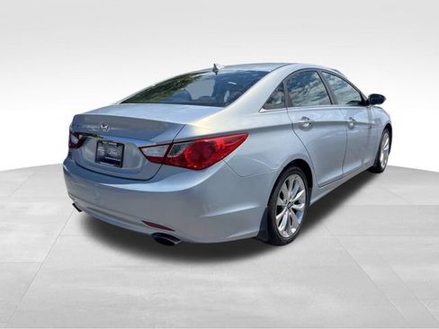 Used 2013 Hyundai Sonata SE FWD image 3