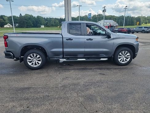 Used 2021 Chevrolet Silverado 1500 Custom AWD/4WD image 8