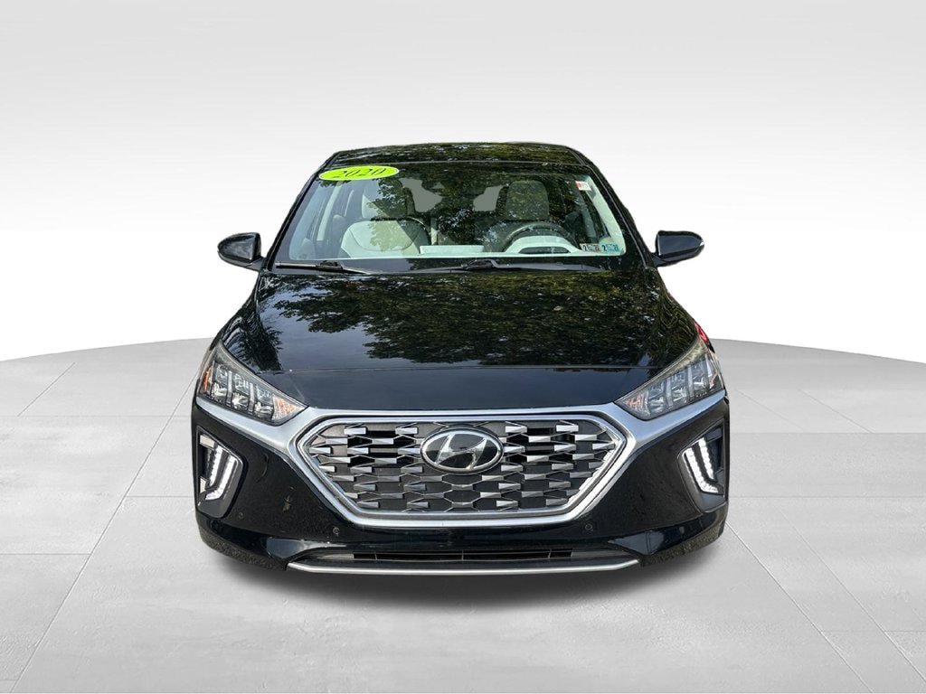 Used 2020 Hyundai Ioniq Limited FWD image 2
