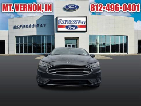 Used 2020 Ford Fusion SE FWD image 2