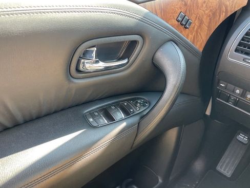 Used 2023 Nissan Armada SL image 19