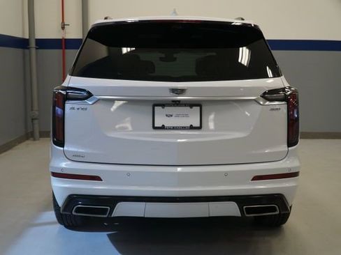 Certified 2023 Cadillac XT6 Sport w/ Technology Package AWD/4WD image 5