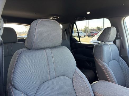 Certified 2025 Honda Pilot Sport image 27