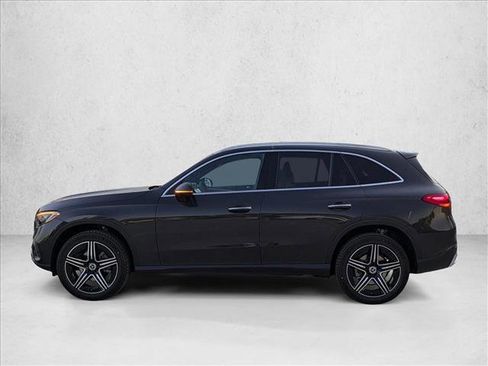Used 2026 Mercedes-Benz GLC 300 image 10