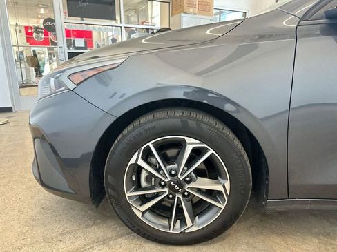 Certified 2023 Kia Forte LXS w/ LXS Technology Package FWD image 20