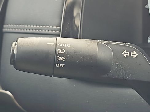 Used 2024 Nissan Pathfinder Platinum w/ Cargo Package image 28