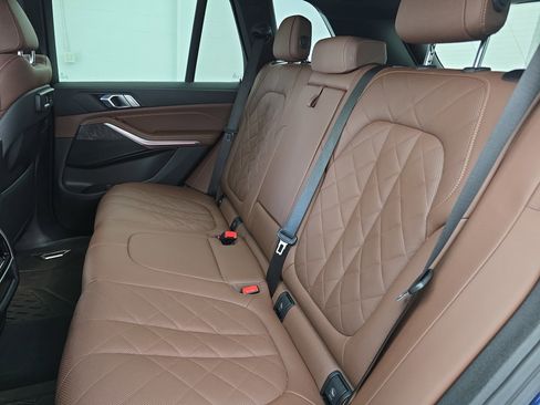 Used 2023 BMW X5 xDrive40i w/ Premium Package image 14