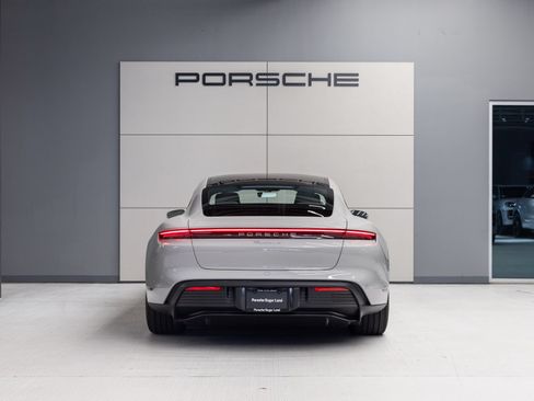 Certified 2026 Porsche Taycan AWD/4WD image 6