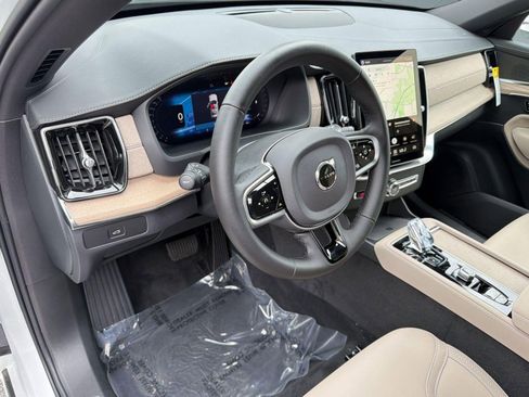 New 2026 Volvo XC90 B6 Plus w/ Protection Package AWD/4WD image 4