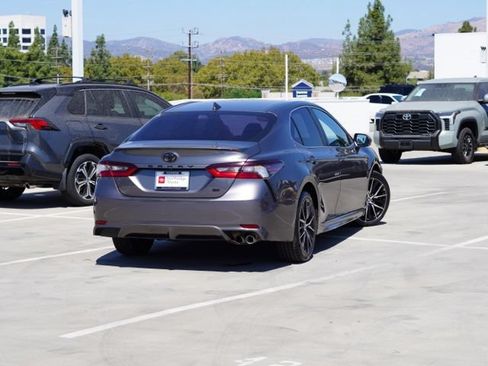 Used 2023 Toyota Camry SE FWD image 7