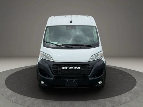 Used 2025 RAM ProMaster 2500 w/ Convenience Group FWD image 9