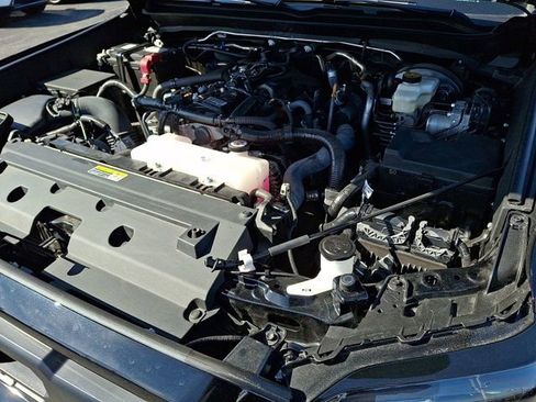 Used 2025 Toyota Tacoma TRD Off-Road w/ TRD Off Road Premium Package image 34