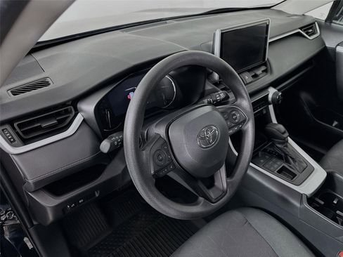 Certified 2025 Toyota RAV4 XLE AWD/4WD image 22