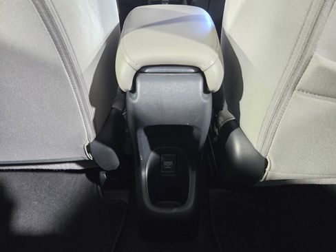 Used 2021 Honda HR-V LX image 28