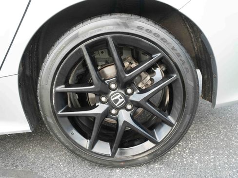 Used 2024 Honda Civic Sport image 28