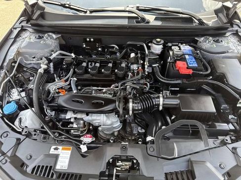 Used 2025 Honda Accord SE image 19