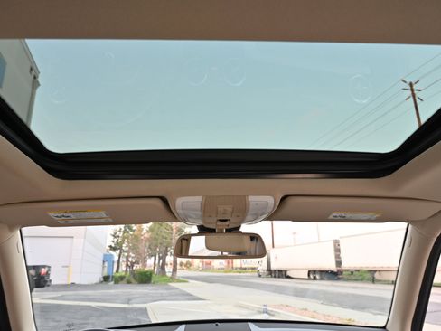 Used 2014 Mercedes-Benz GLK 350 2WD image 31