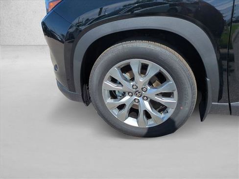 New 2026 Toyota Grand Highlander AWD image 10