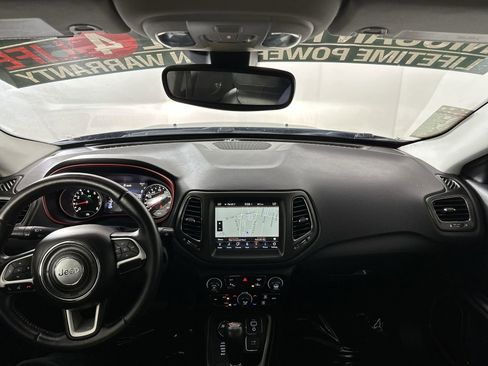 Used 2019 Jeep Compass Latitude image 25
