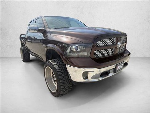 Used 2015 RAM 1500 Laramie w/ Convenience Group AWD/4WD image 8
