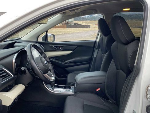 Used 2021 Subaru Ascent Premium w/ Convenience Package image 16