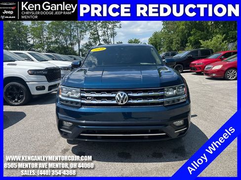 Used 2019 Volkswagen Atlas SEL R-Line AWD/4WD image 2