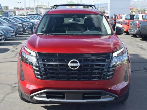 New 2026 Nissan Pathfinder SL AWD/4WD image 2