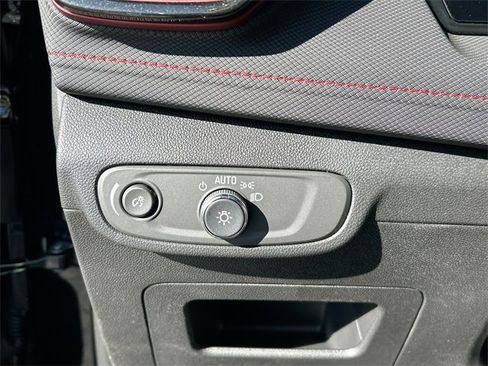 New 2025 Chevrolet TrailBlazer RS w/ Convenience Package image 17