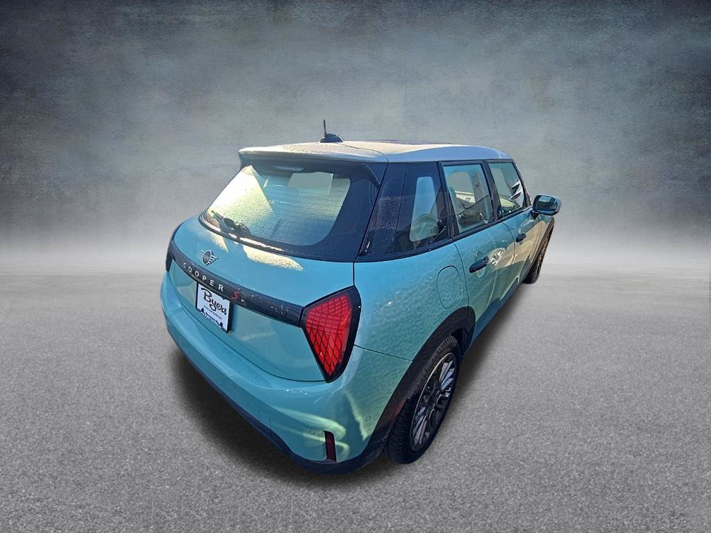 Used 2025 MINI Cooper S FWD image 9