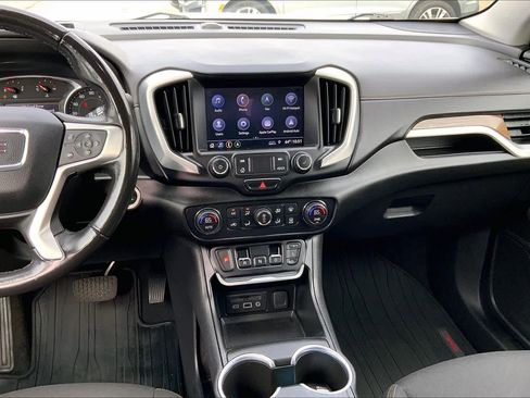 Used 2020 GMC Terrain SLE w/ Driver Convenience Package image 7