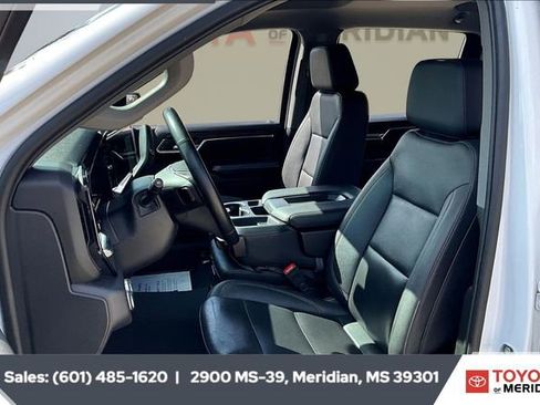 Used 2024 GMC Sierra 1500 SLT image 18