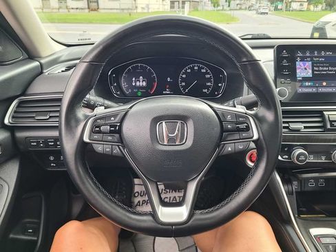 Used 2022 Honda Accord Touring image 27