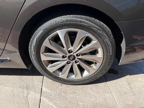 Used 2015 Hyundai Sonata Sport w/ Option Group 03 image 10