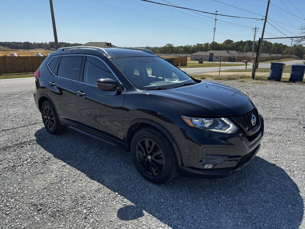 Used 2017 Nissan Rogue SV FWD image 5