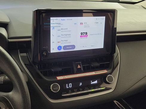 Used 2026 Toyota Corolla LE FWD image 28
