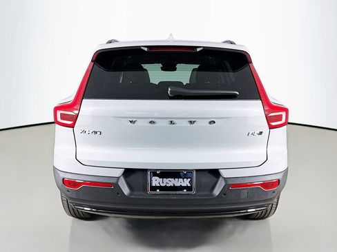 New 2026 Volvo XC40 B5 Plus w/ Protection Package Premier image 6