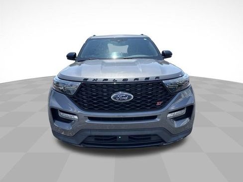 Used 2023 Ford Explorer ST w/ Equipment Group 401A AWD/4WD image 2