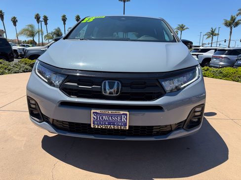 Used 2025 Honda Odyssey Sport-L image 2