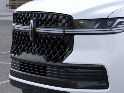 New 2025 Lincoln Navigator Black Label image 17