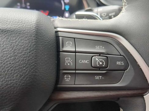 Used 2024 Jeep Grand Cherokee Limited 4xe image 17