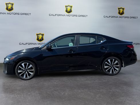 Used 2024 Nissan Sentra SV w/ SV Premium Package FWD image 2