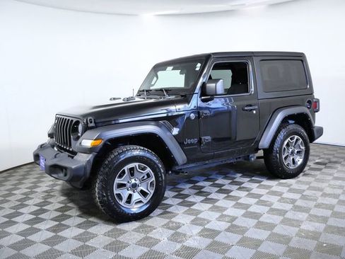 Used 2022 Jeep Wrangler Sport image 5